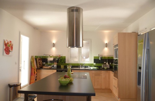 Croagnes House | Large 5-bedroom air-conditioned house with swimming pool in the Luberon