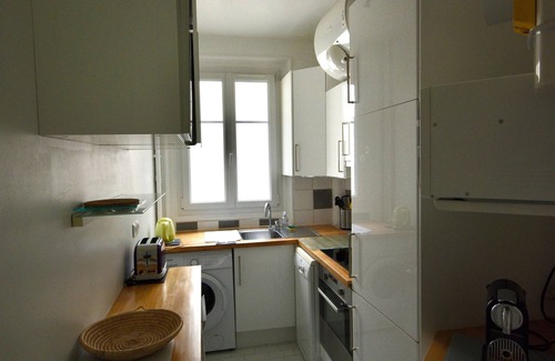 12th Arrondissement Apartment | Large comfortable apartment for 6 people