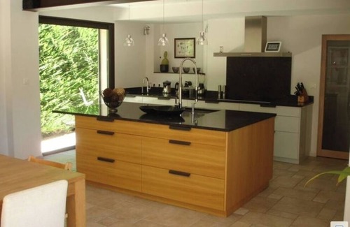 Bouc-Bel-Air Villa | Large contemporary house south of Aix en Provence,