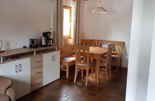 Kattersdorf Apartment | Large, cozy vacation home (94 m²) with free WiFi and terrace