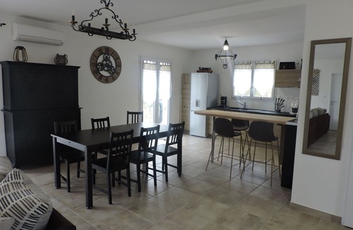 Ruoms Villa | Large family villa, air-conditioned, heated pool & petanque court.