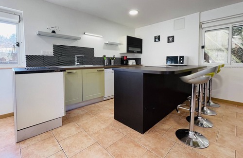 Azay-sur-Cher House | Large gite in a green setting on the banks of the Cher River