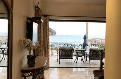 Los Cabos Villa | Large Groups, Retreats, Weddings, Close to Everything.