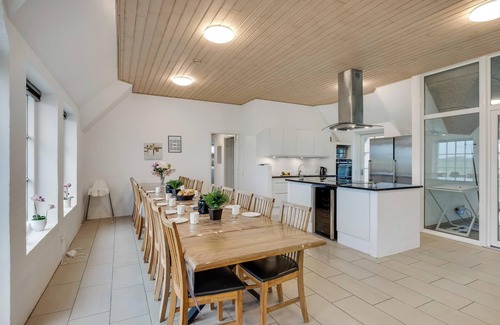 Vedersø Klit House | Large holiday home for 20 people with large pool, Hot tub for 7 people and.