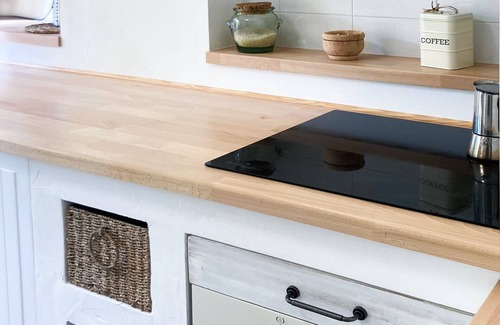 Hazas de Cesto Ski Chalet | Large house with garden next to beaches and mountains