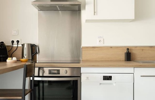 Saint-Sandoux House | Large house with terrace