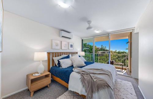 Airlie Beach Apartment | Large, Luxurious Townhouse Stunning Oceanviews