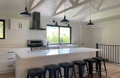Eden House | Large Nordic Valley Ski In Home Reunions/Retreats