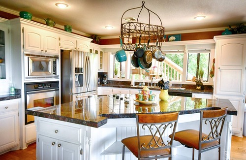 Vian House | Large Private Lake Tenkiller Home with Views