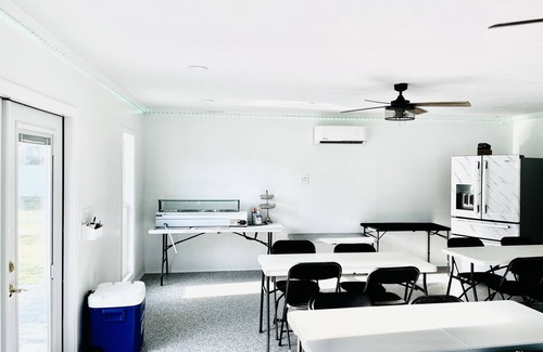 Bayshore Gardens House | Large Private Property Units 1 with Event Room
