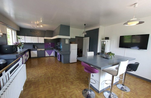 Veuzain-sur-Loire House | Large quiet property with Castle View