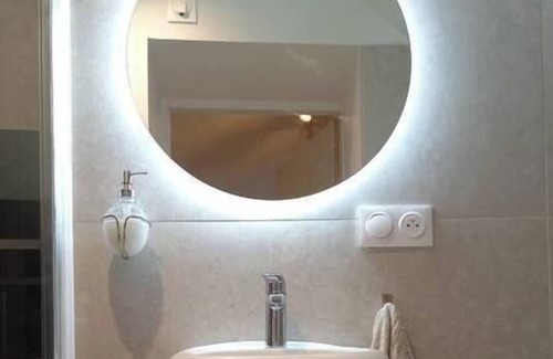 Montboucher-sur-Jabron Apartment | Large studio with garden and free parking