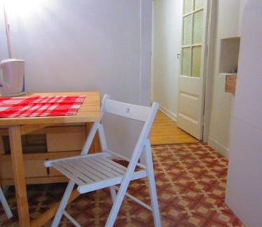 Linda-a-Velha Apartment | Largo da Paz 24