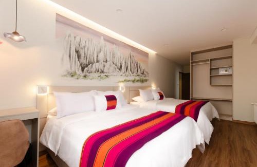 Macrodistrito Sur Hotel | LAS BRISAS SUR