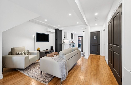 Plateau Mont Royal Apartment | Laurier Park, completely renovated 2 bedrooms with private terrasse and parking!