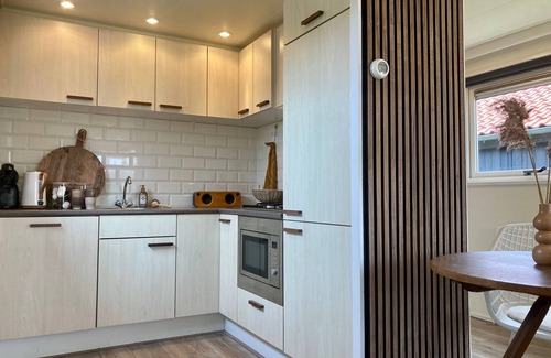 Anjum House | ‘Lauwers Loft’ 4 pers holiday home with terrace at lake Lauwersmeer