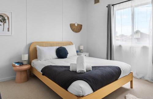Cessnock House | Lavender Cottage - Minutes to Wineries