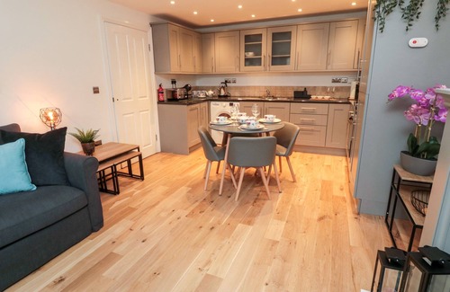 South Charlton Cottage | LAVENNA, pet friendly in Alnwick