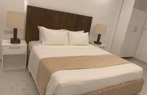 Mount Lavinia Hotel | Lavinia Bay Beach Hotel