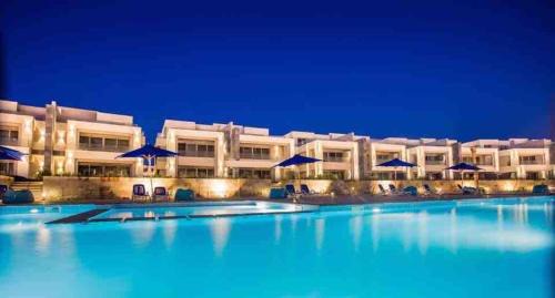 Marina El Alamein House | Lavista cascada · Lovely 3BR beach-front house LaVista Cascada