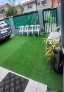 Antipolo House | Lax Uno 2 bedroom home with Parking, Wi-Fi, NetFlix and Airconditioned Rooms and Shower Heater