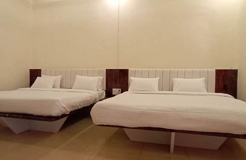 Matheran Resort | Laxmi Hotel, Matheran