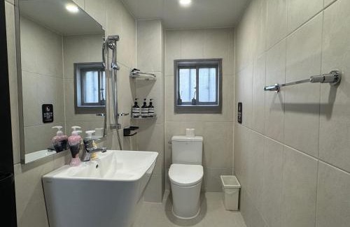 Paldal-gu Apartment | LAY House #행궁동 #행리단길 #도보5분 #스타필드