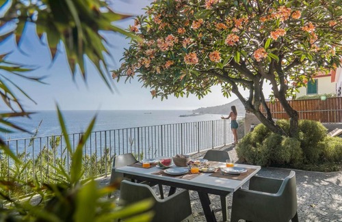 Santa Maria Maior House | Lazareto Mar by An Island Apart