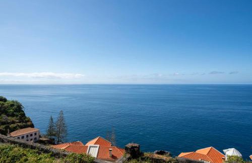 Santa Maria Maior House | Lazareto Sea View by An Island Apart