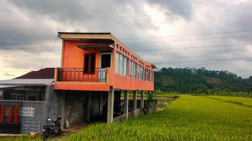 Wonosobo Bed & Breakfast | Laze Hiatus