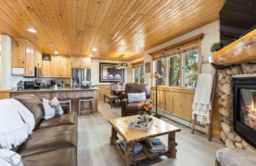 Park City House | Lazy Bear Log Cabin - Canyons Park