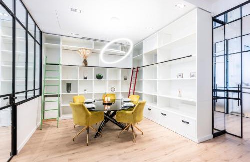 Cannes City Centre Apartment | Le 121 - LOFT design Rue d'Antibes