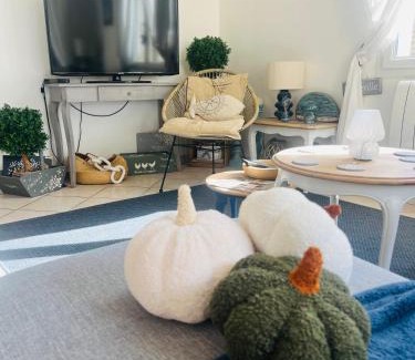 Barneville-Carteret House | Le 4 Maison de charme proche de la plage wifi