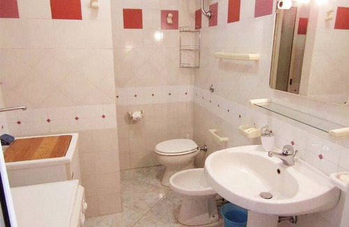 San Michele Apartment | "LE ARCATE" vacation home in the center of the Amalfi coast.