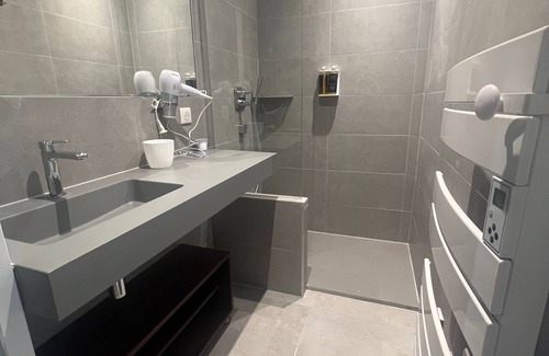 Lozanne Hotel | Le B Complexe Hôtel