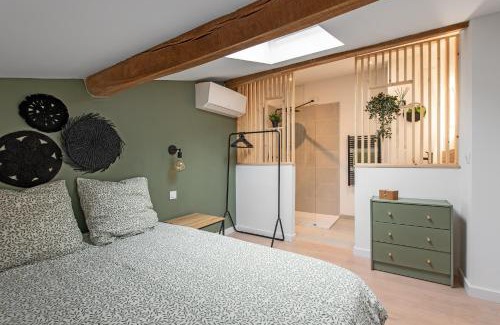 Mazamet Apartment | Le Blackwood