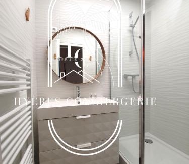 Giens Apartment | Le Bois d'Olivier T2 à Giens CLiM WiFi Parking By HC