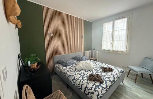 Pont-l'Eveque Apartment | Le Calme en Hyper-Centre