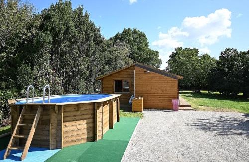 Chenac-Saint-Seurin-d'Uzet House | Le Chalet des Vignes - chalet 5p avec piscine