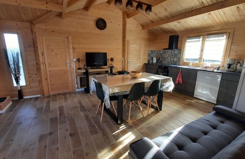 Jau-Dignac-et-Loirac Ski Chalet | LE CHALET MÉDOCAIN CLASSED 3🌟