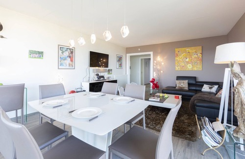 Antibes Condo | Le Chambord : Breathtaking view 2 bedroom apartment in Antibes !