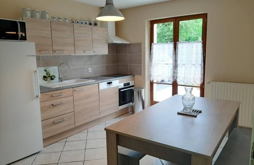 Givron House | LE Chant DES Oiseaux