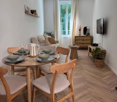 La Celle-sous-Gouzon Apartment | Le Cloître du Palais - Studio