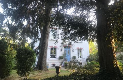 Chatenay-Malabry Bed & Breakfast | Le Clos des Princes