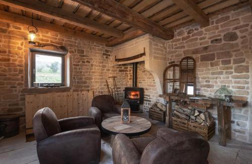 Hadol House | Le Clos du Chêne, maison avec sauna, spa et piscine