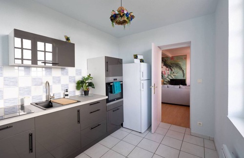 Lisle-sur-Tarn Apartment | Le Cocon Floral - Hypercentre et bord du Tarn à 5 min de Gaillac