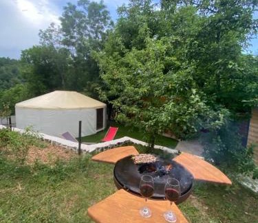 Montaigut-le-Blanc Other | Le domaine d Osca