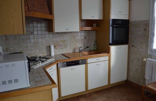 Cresserons House | Le Dortoir, Maison Familiale - Jardin - 5km mer