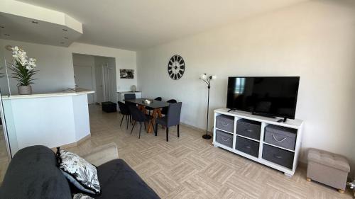 Villeneuve Loubet Beach Apartment | Le Ducal