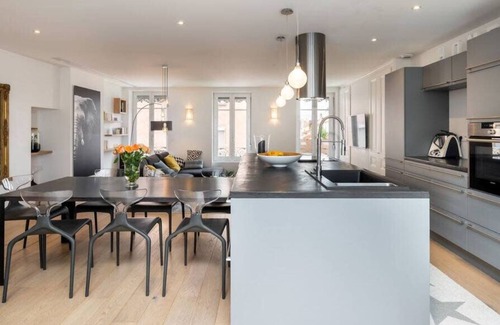 Croix Rousse Apartment | Le Duplex - Amazing flat overlooking the rooftops of Lyon